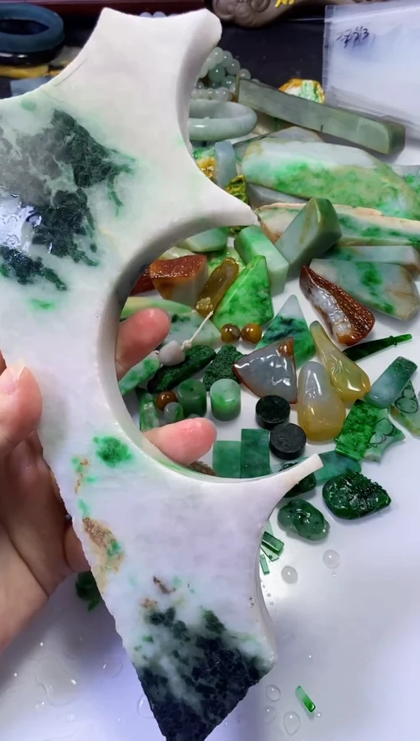 颈饰未镶嵌翡翠223天然翡翠