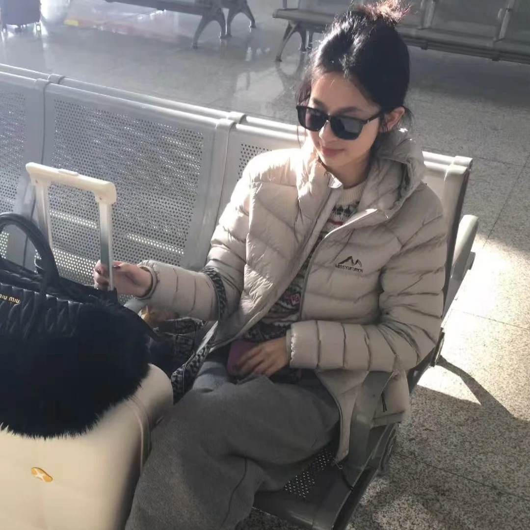 韩系轻薄早秋棉衣外套女连帽修身小个子设计感排骨服爆款夹棉棉袄