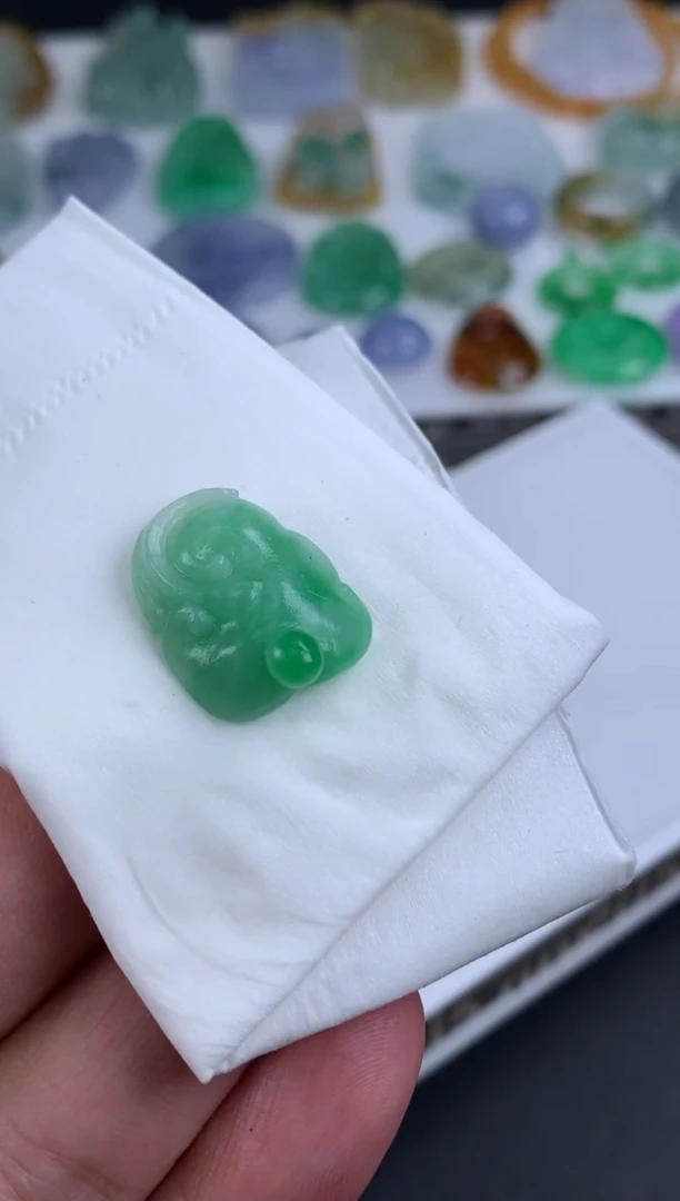 【闪购商品】定制翡翠未镶嵌翡翠