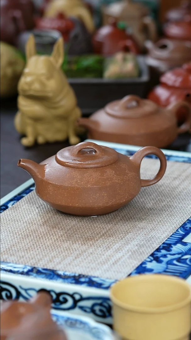 茶壶紫砂浅**爱黄降坡 汉君 刻梅花 配礼盒