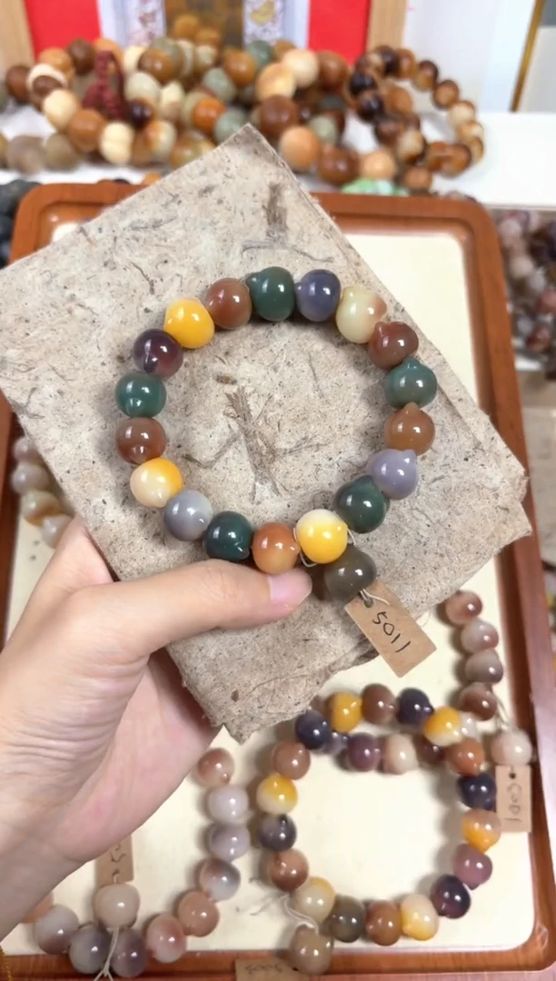 白玉菩提吊坠5011卡14猫头