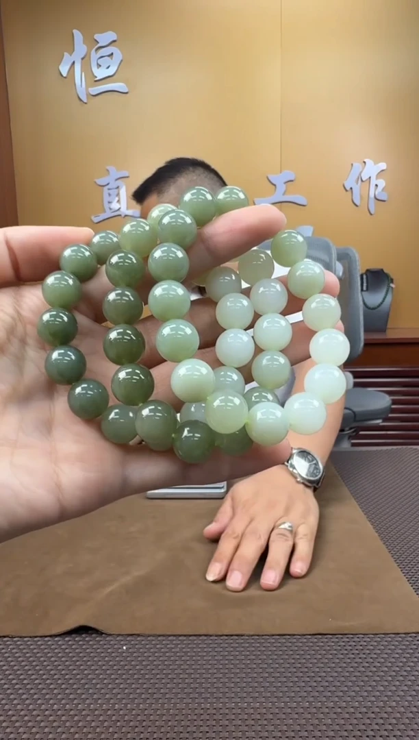 和田玉未镶嵌颈饰手串（多样性，发一­）11-12