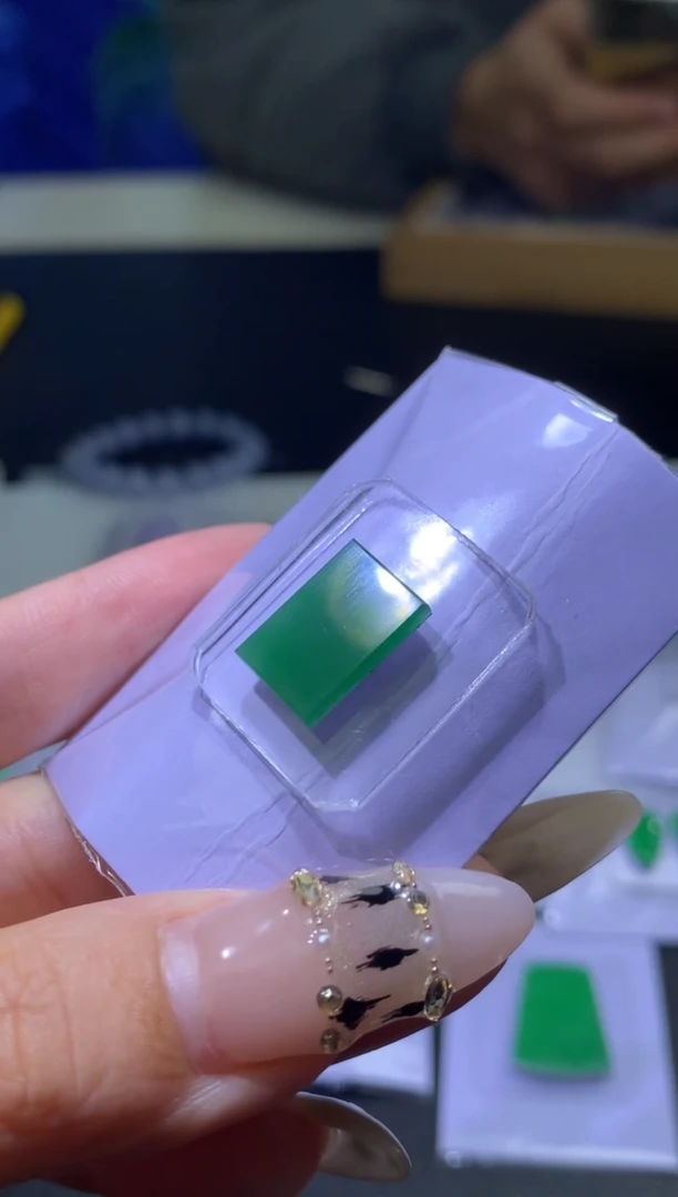 未镶嵌定制翡翠毛货