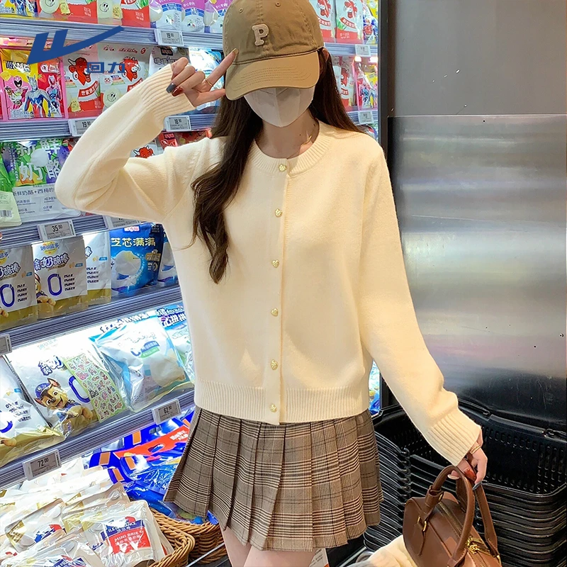 Warrior/回力小香风圆领针织开衫毛衣女秋冬季新款百搭上衣外套