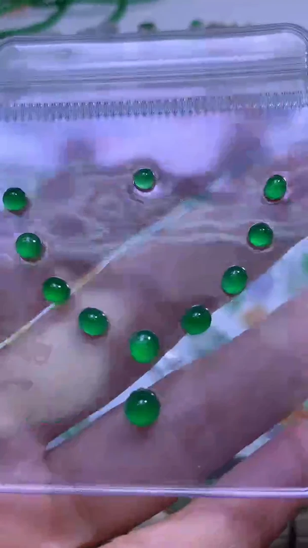 未镶嵌定制翡翠 蛋面 一手