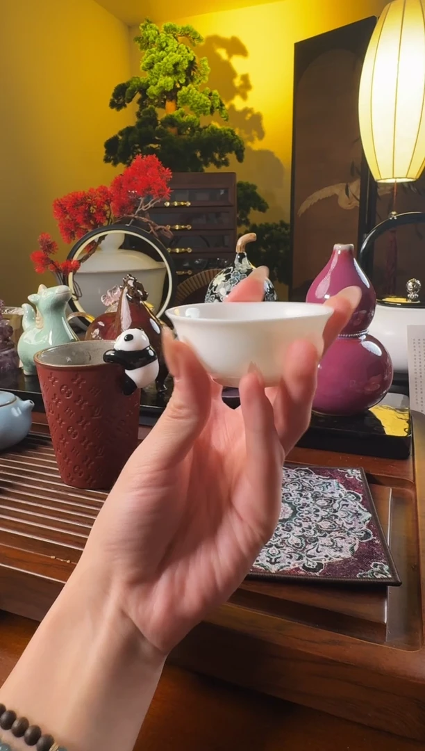 白瓷普洱杯（底款清湛）