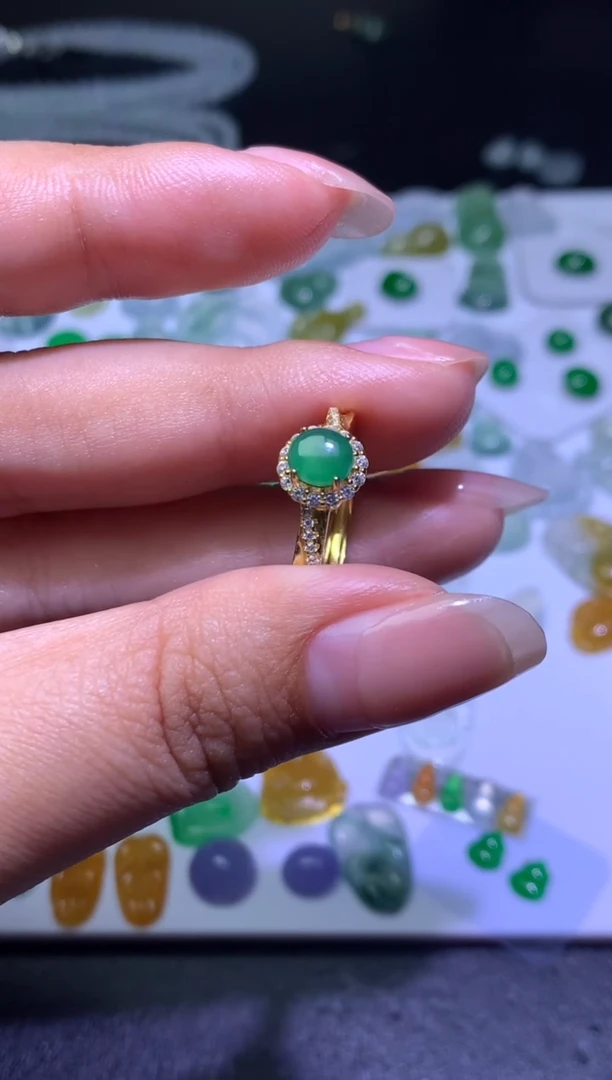 颈饰银S925镶嵌翡翠净货