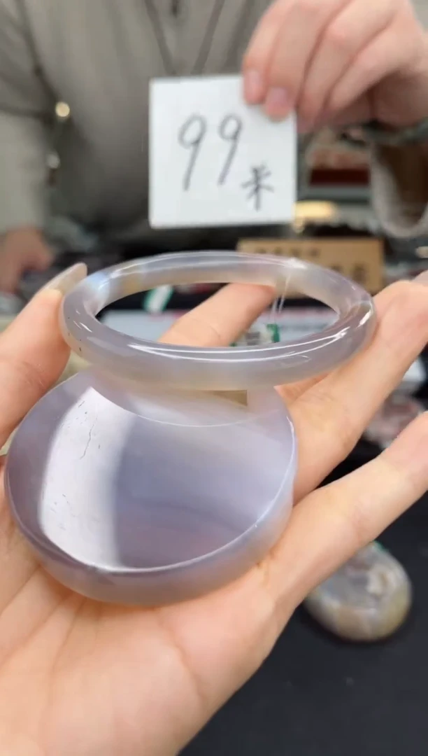 【闪购商品】石英质玉手镯未镶嵌62圈口（不退不换）1931058