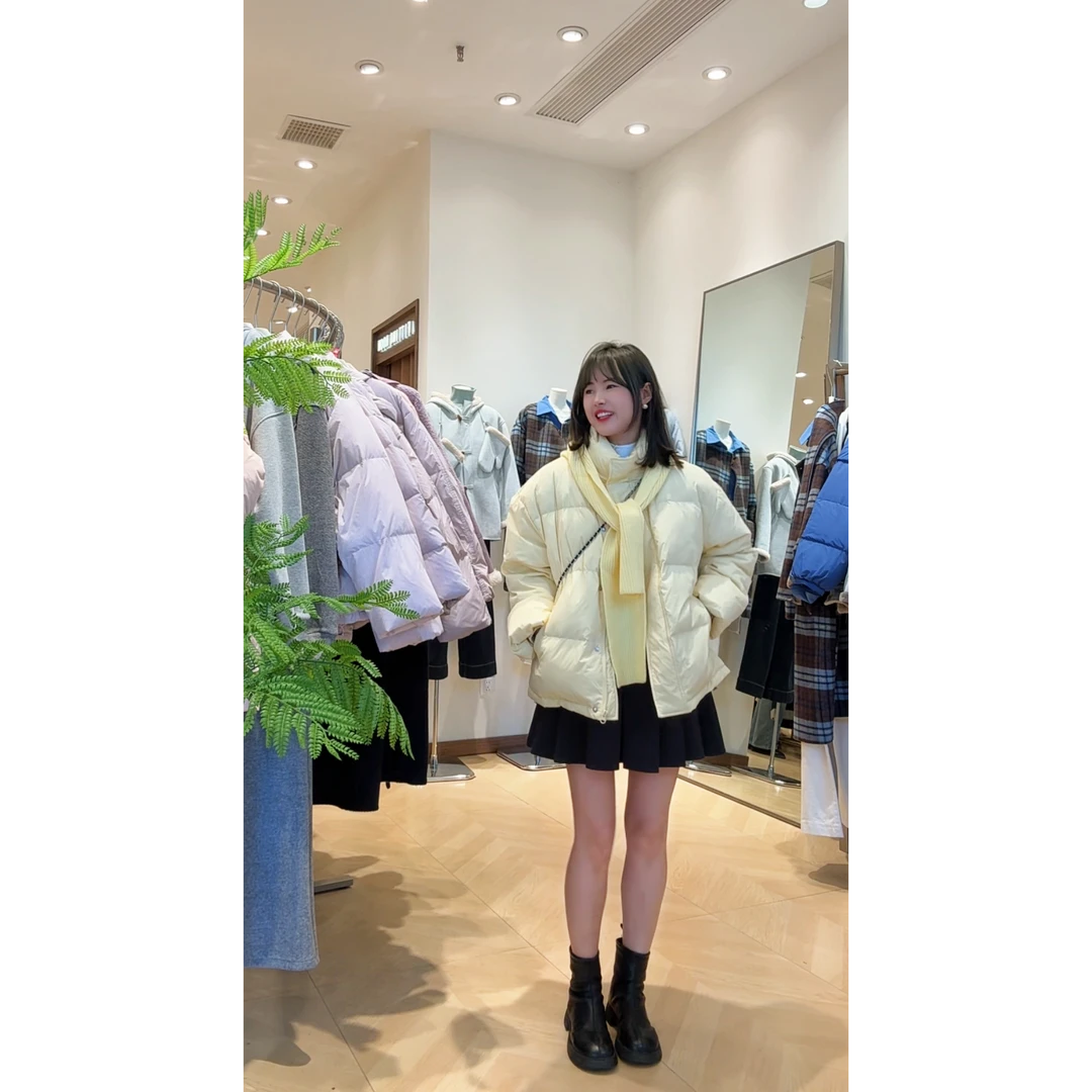 <顺丰包邮>韩系面包围巾羽绒服节日双旦网红气质冬季常规百搭款