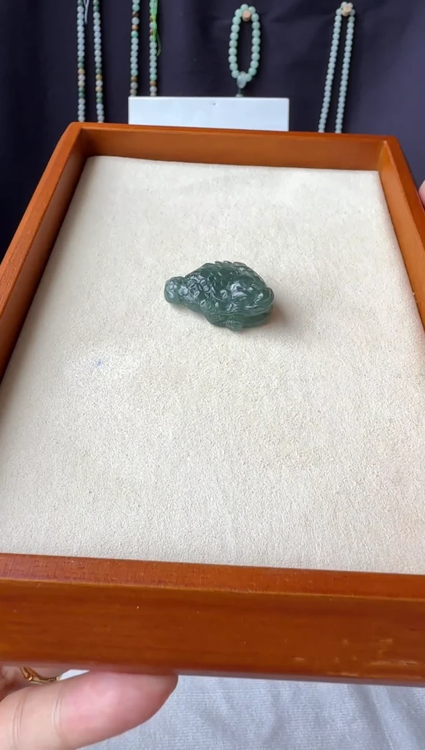 吊坠(不含链)未镶嵌翡翠缅甸a货糯冰三足jin蟾
