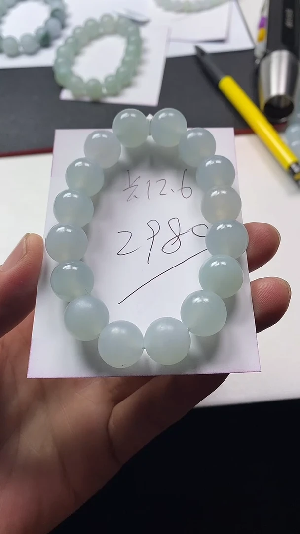 未镶嵌定制翡翠手串