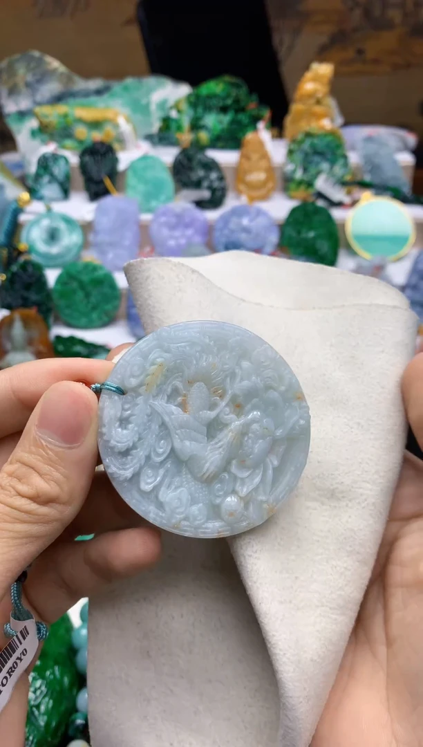 颈饰未镶嵌翡翠天然A货翡翠