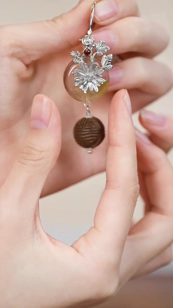 合金无925银合香珠跑环花花耳饰