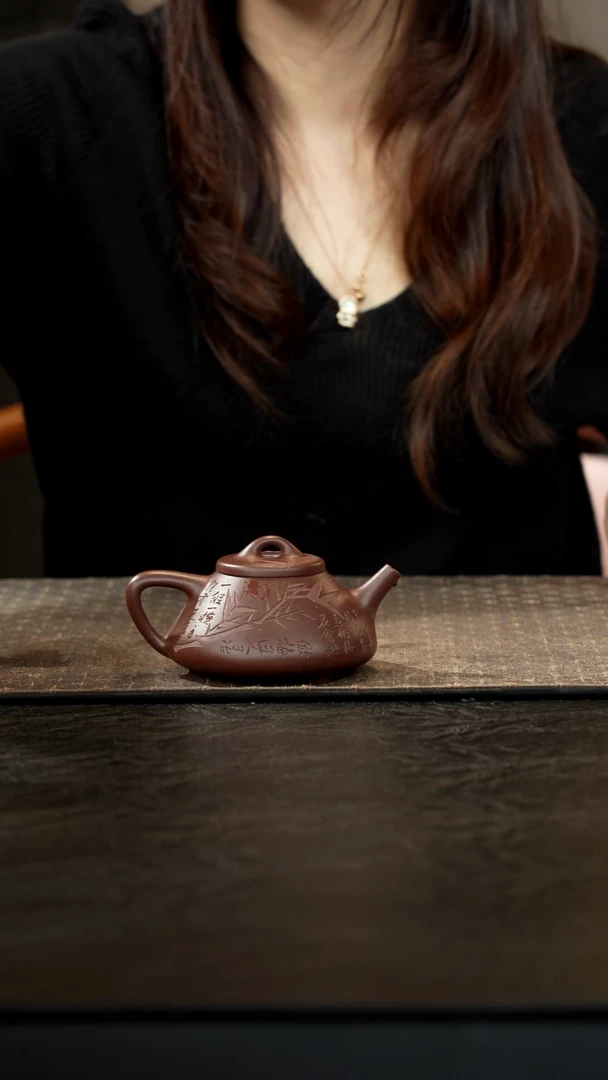 茶壶紫砂老紫泥子冶石瓢刻绘150cc