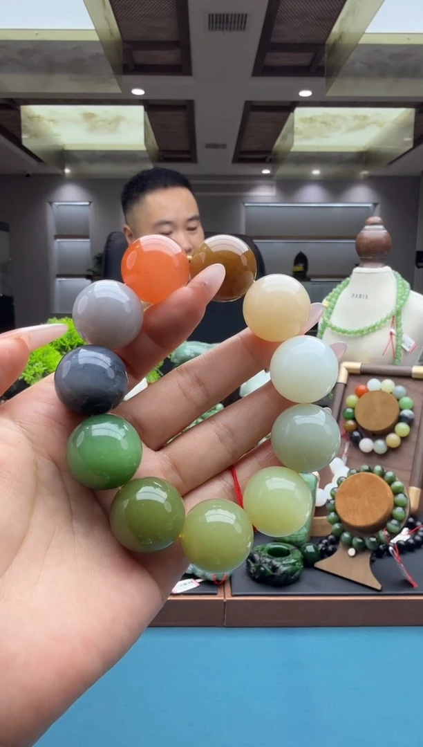 未镶嵌手串和田玉db