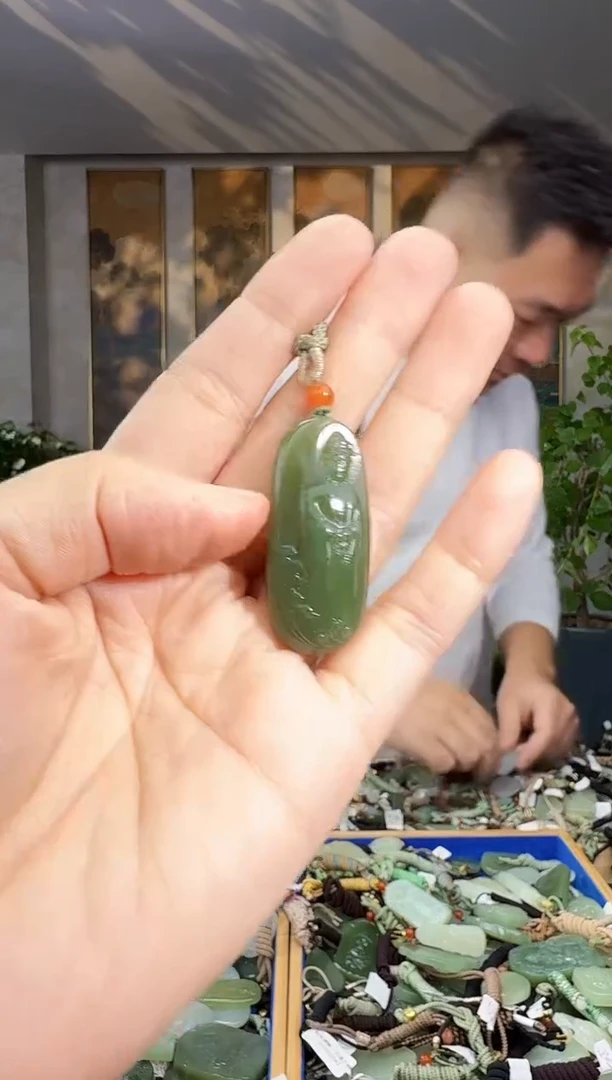 未镶嵌和田玉挂件拍一发一