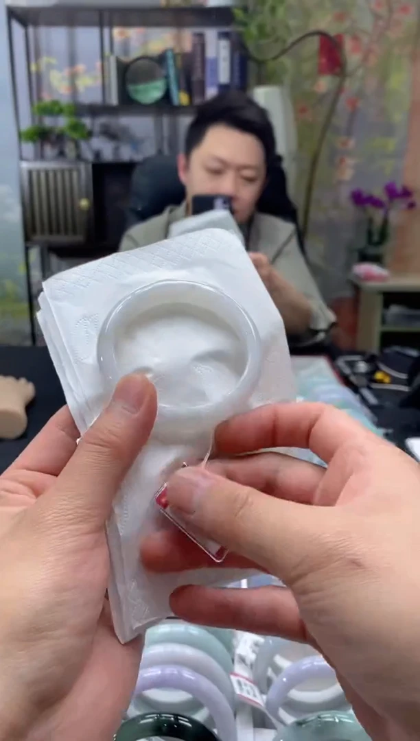 未镶嵌手镯翡翠250*****