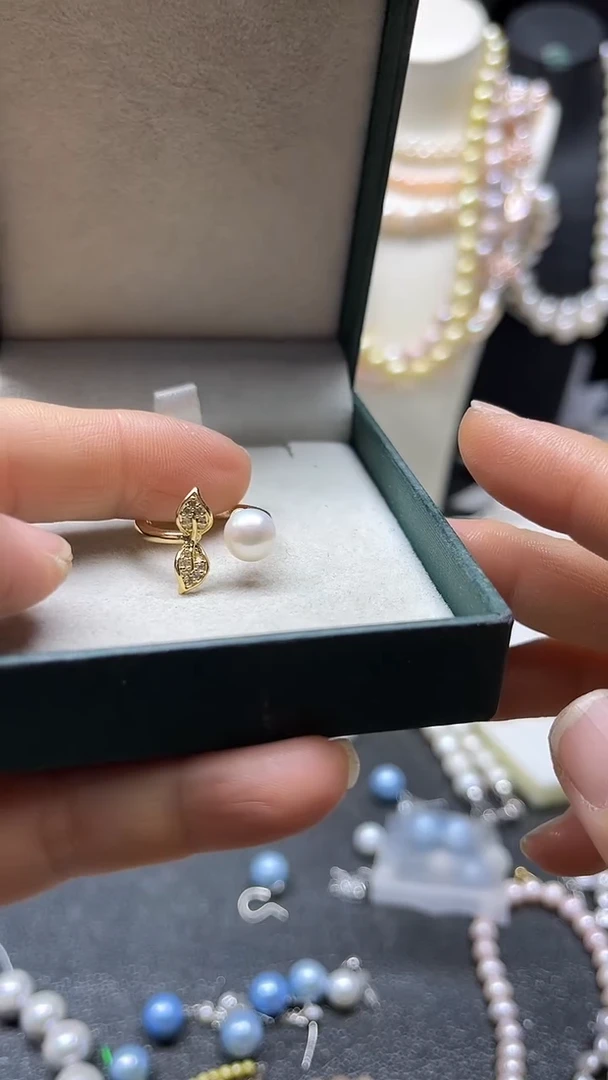 颈饰未镶嵌淡水珍珠多人