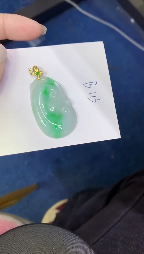 颈饰未镶嵌翡翠缅甸天然翡翠A货