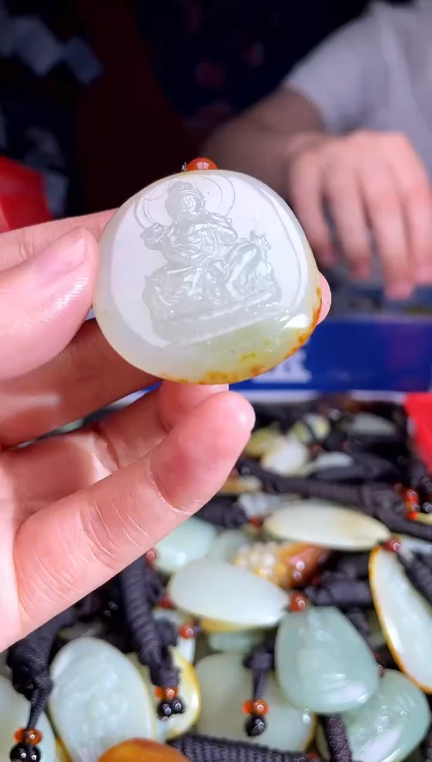 和田玉未镶嵌挂件1