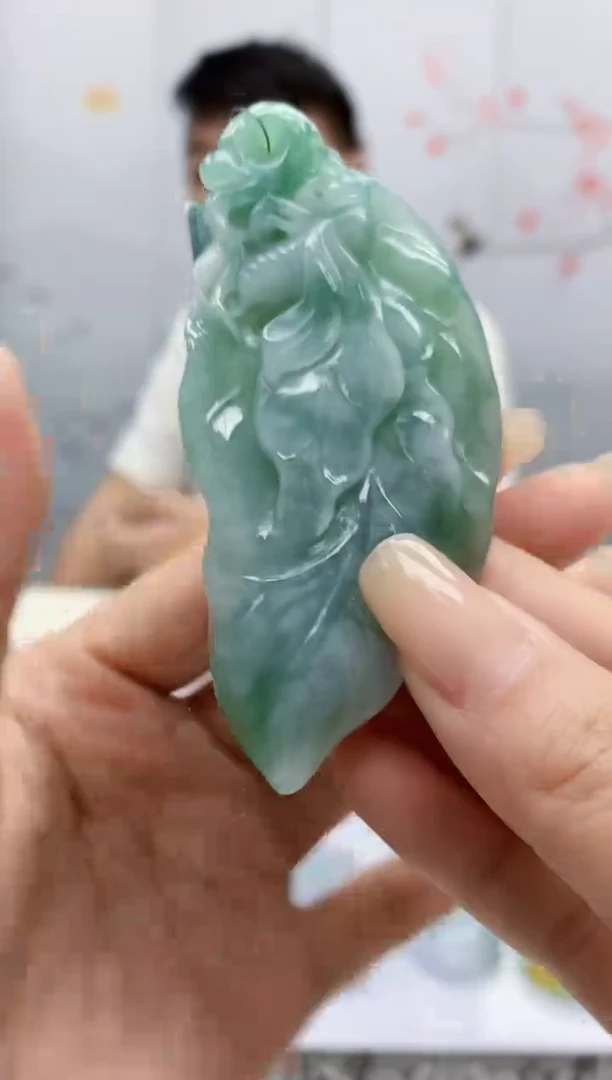 【闪购商品】定制翡翠未镶嵌4925lr-毛货挂件68