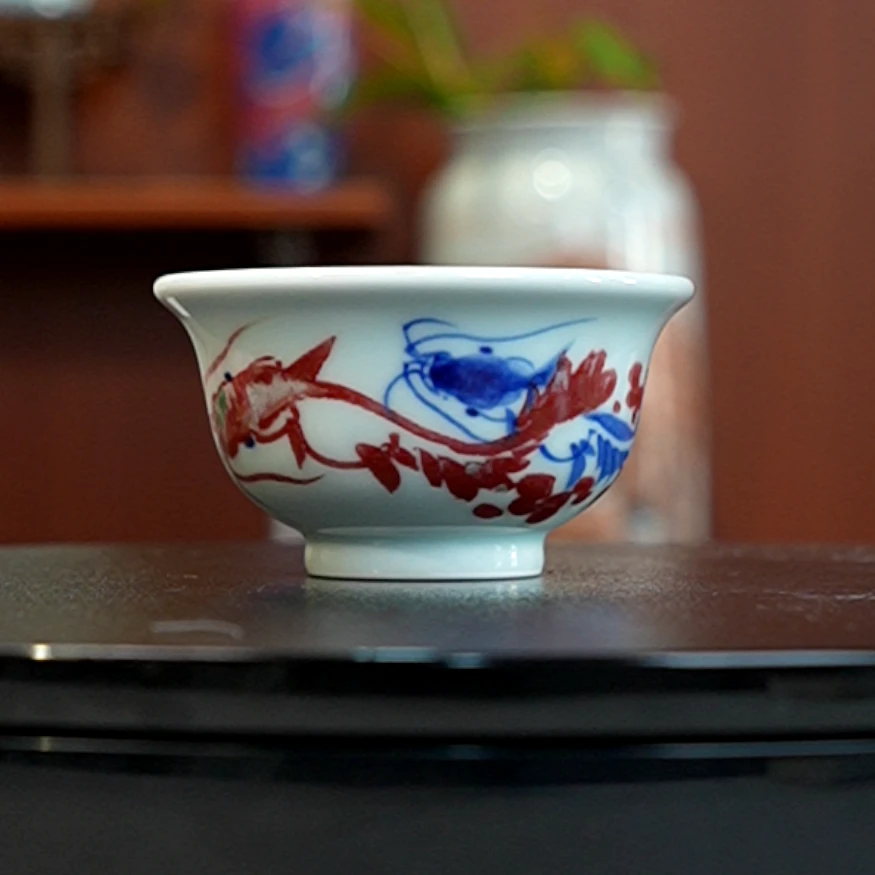 12.29/N100130/00702/青花釉里红鱼纹压手杯/口径9/高5.2/75cc