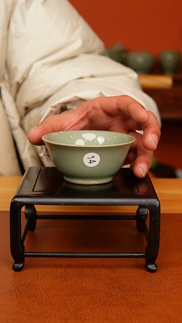 越窑秘色瓷撇口盏全品