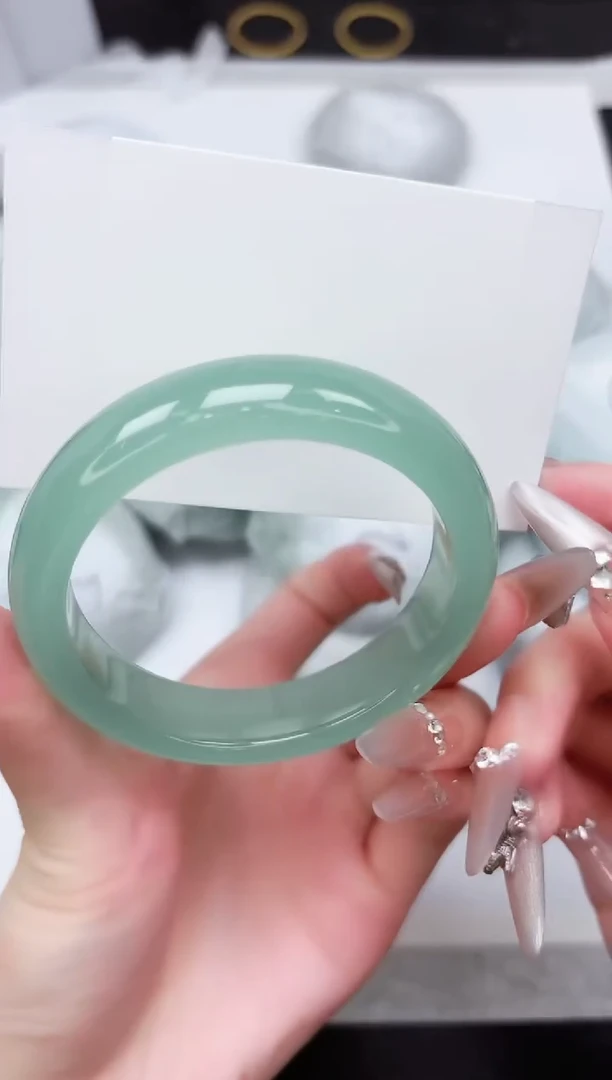 石英质玉手镯未镶嵌58-56.4