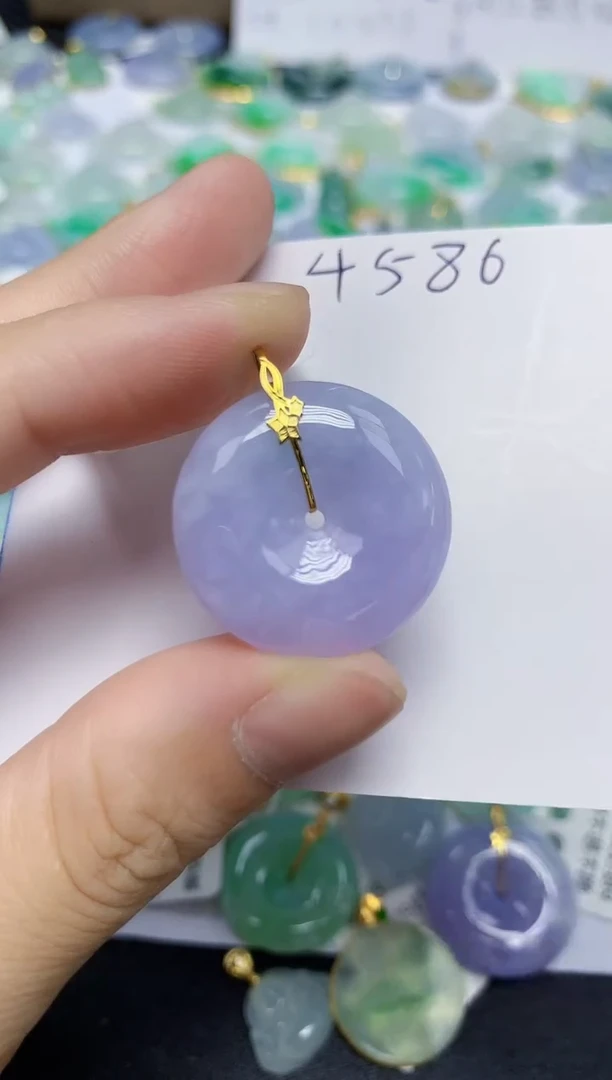 翡翠未镶嵌颈饰天然缅甸翡翠A货