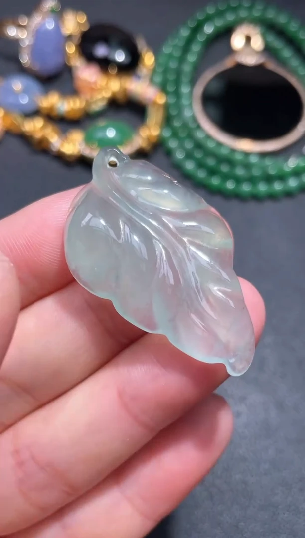 颈饰未镶嵌翡翠叙**9 4.......