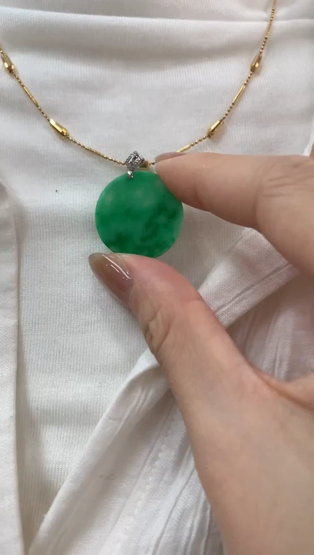 翡翠18K金镶嵌吊坠(不含链)圆牌