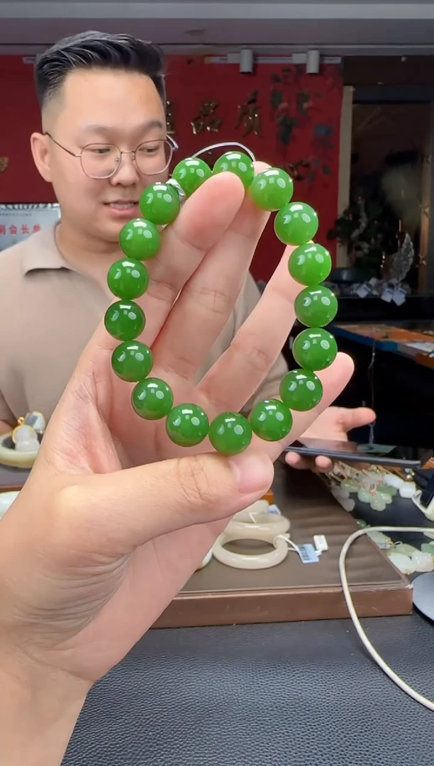 手串未镶嵌和田玉碧玉辣绿单圈手串