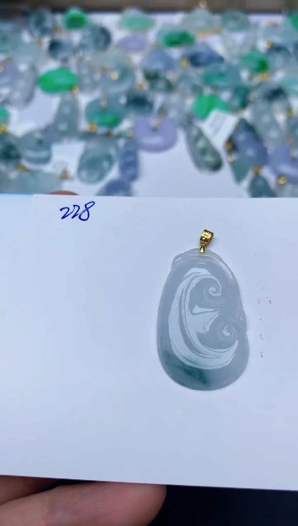 【闪购商品】翡翠颈饰18K金镶嵌天然翡翠A货