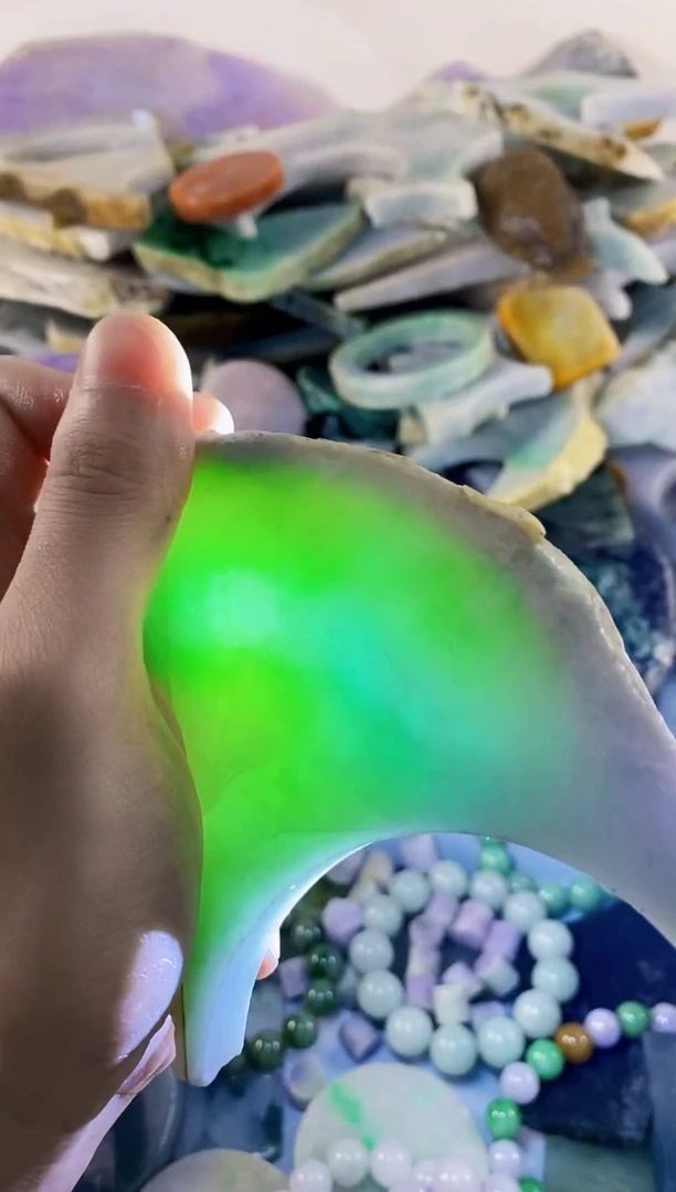 翡翠裸石纯天然A货翡翠109