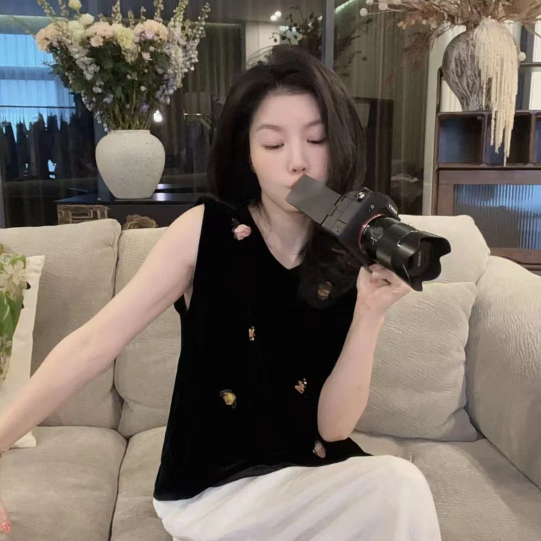 【悦悦专属】韩系花朵蝴蝶结刺绣丝绒马甲Y554