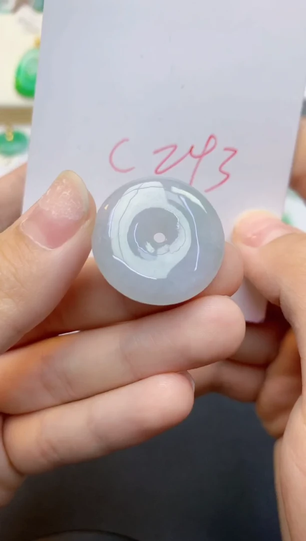 翡翠未镶嵌颈饰天然缅甸A货翡翠