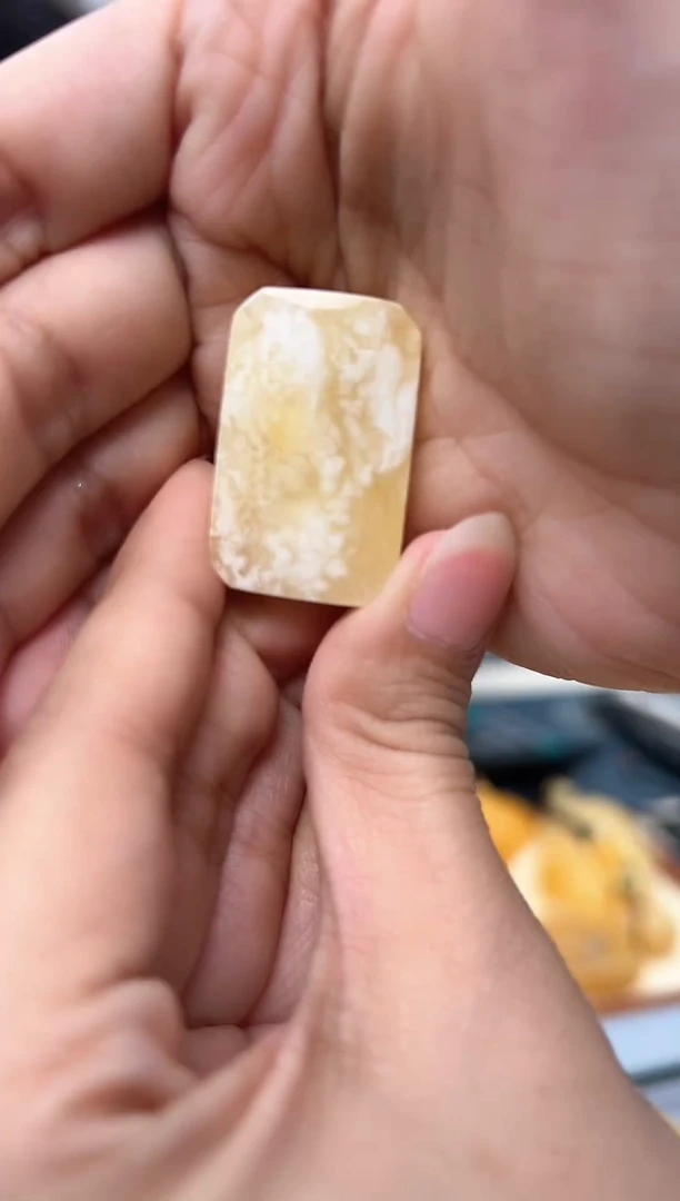 【闪购商品】琥珀裸石未镶嵌天然琥珀蜜蜡牌子