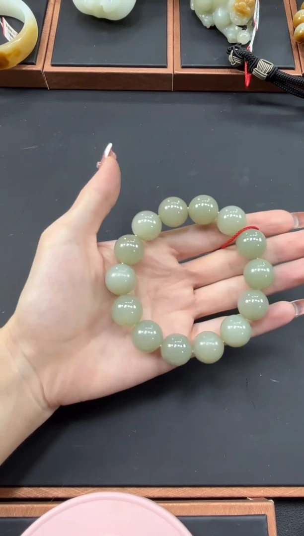 【闪购商品】和田玉手串未镶嵌且末微色差近矿卡16手串