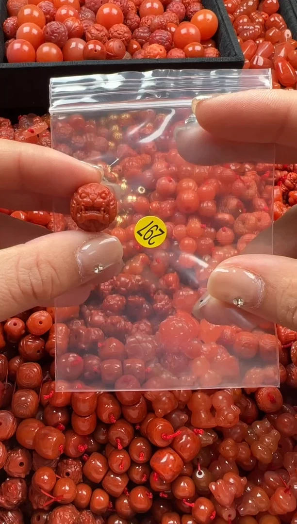 【闪购商品】南红玛瑙颈饰未镶嵌1