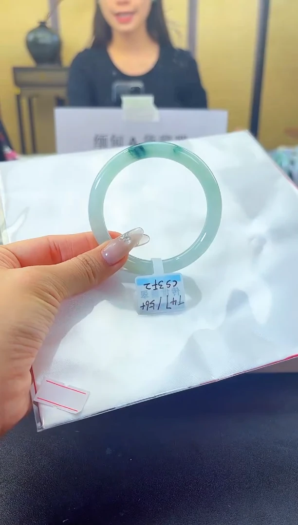 未镶嵌手镯翡翠退货标签需完好-T47