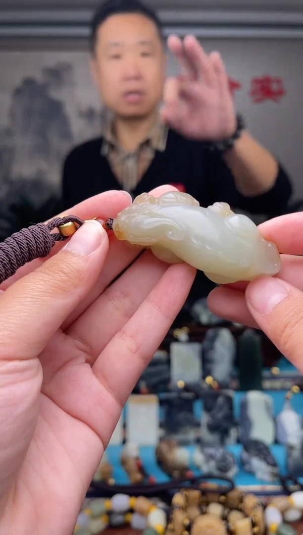 未镶嵌和田玉挂件1