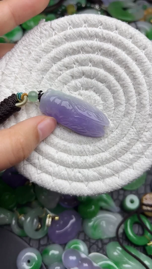 颈饰未镶嵌翡翠缅甸翡翠吊坠