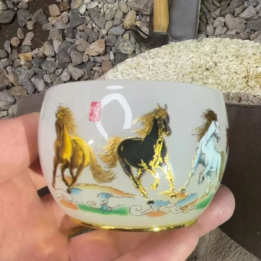 l闪购商品】琉璃白八骏图对杯 精美无暇、主人杯 （无礼盒）