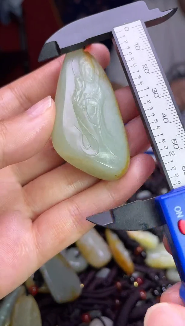 未镶嵌和田玉挂件1