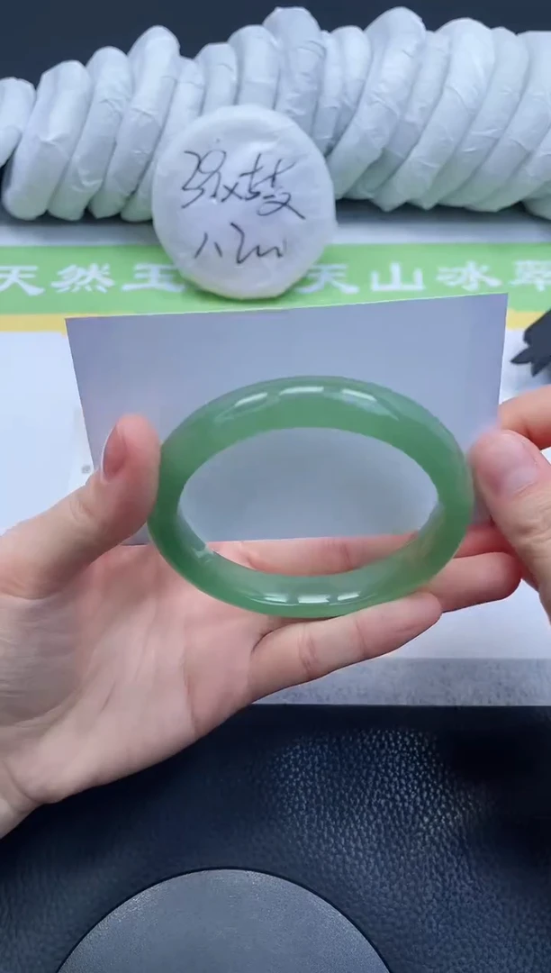 【闪购商品】石英质玉手镯未镶嵌A352-60+