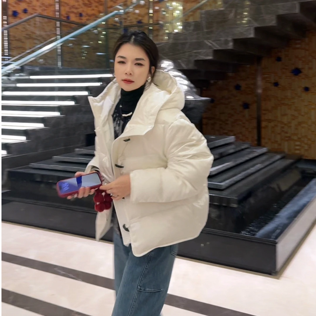 连帽牛角扣减龄轻奢鹅绒外套3133