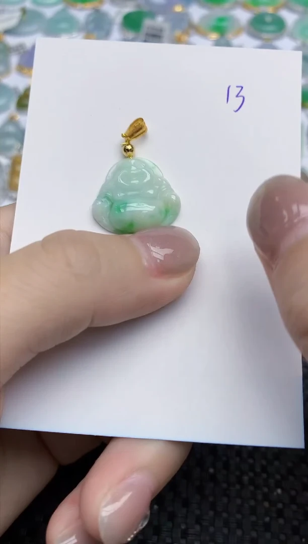 【闪购商品】翡翠颈饰未镶嵌天然翡翠A货