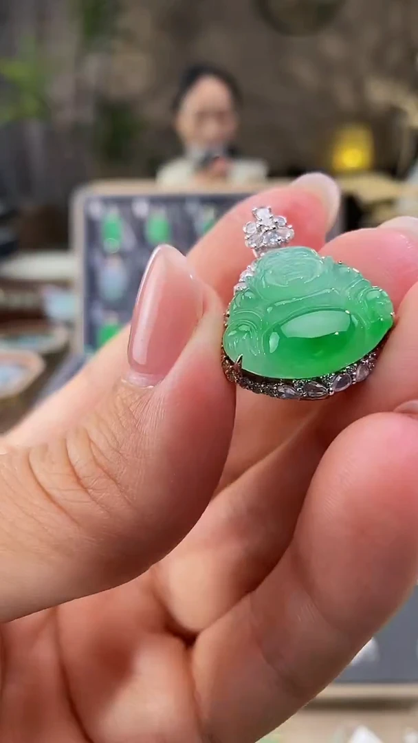 吊坠(不含链)18K金镶嵌翡翠佛公