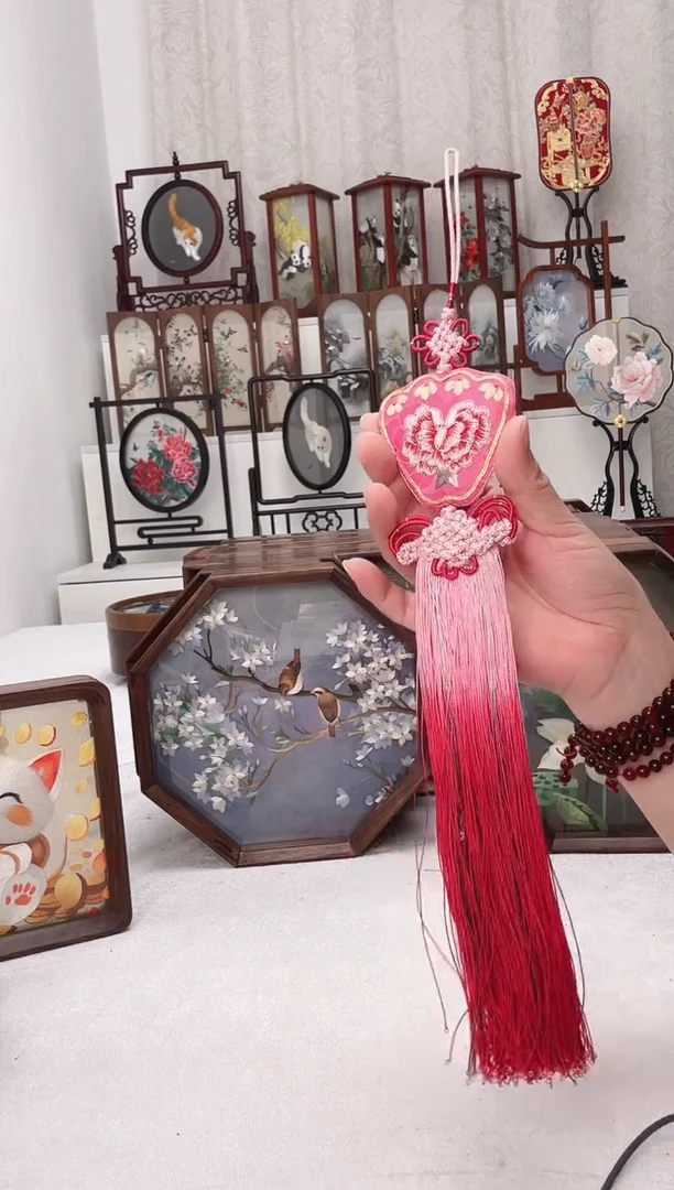扇子苏绣作品手工小镜子