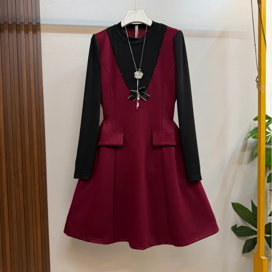 新款大码女装时尚气质简约撞色假两件设计长袖百搭优雅显瘦连衣裙